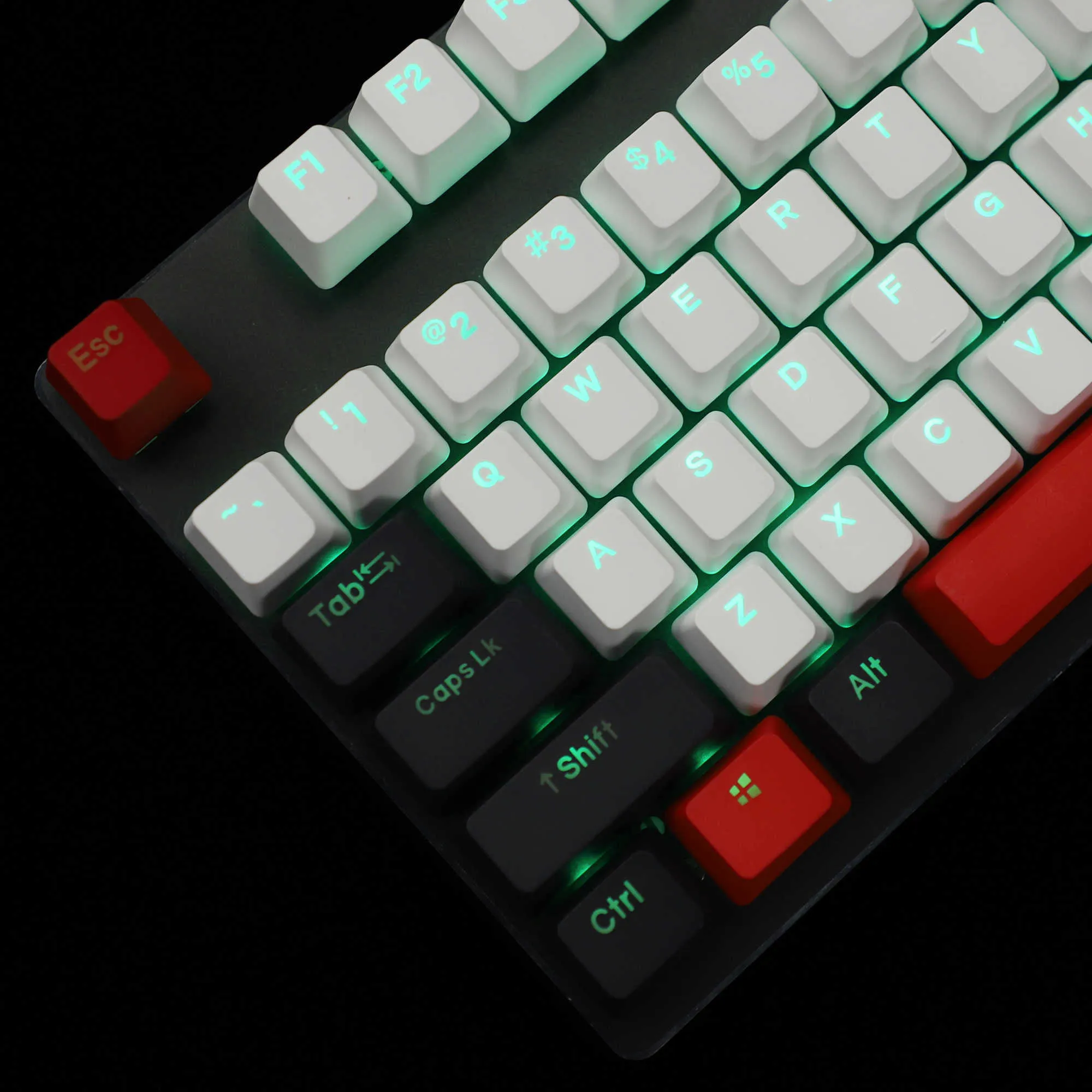 YMDK Double Shot Polar Purple Gradient Backlit Keycaps With YMDK Double Shot Polar Purple Gradient Backlit Keycaps With