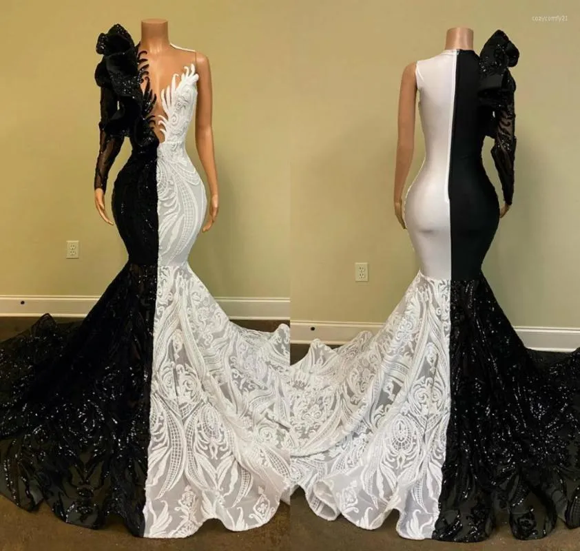 Party Dresses Designer Mermaid Prom Lace Appliqued Sequins Long Sleeve Evening Dress 2023 Black And White Illusion Gowns