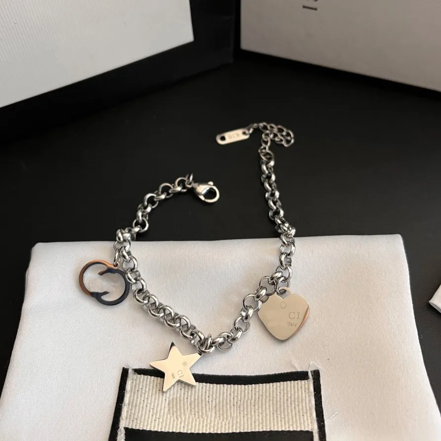 LSxAB Bracciale A Polsino Con Iniziale A-Z E Cuore – Regolabile In Acciaio Inossidabile 316L, Ipoallergenico, Regalo Per Donna, Mamma, Amica, Compleanno, Natale