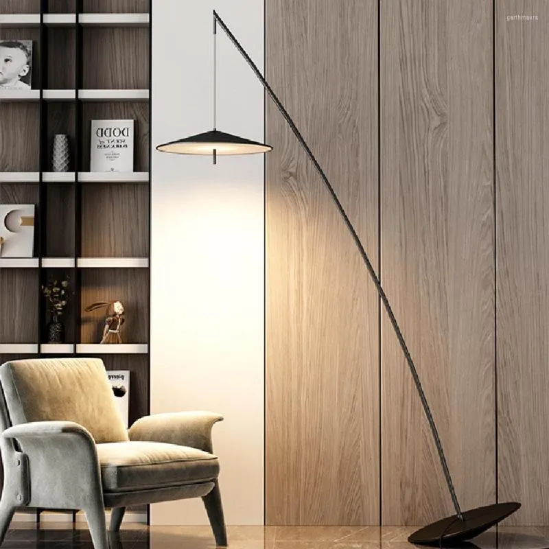 Stehlampen E27 Dimmbare LED-Minimalismuslampe für das Jahr Industrielle Stilleuchte Nordic Indoor Home Decor Restaurant