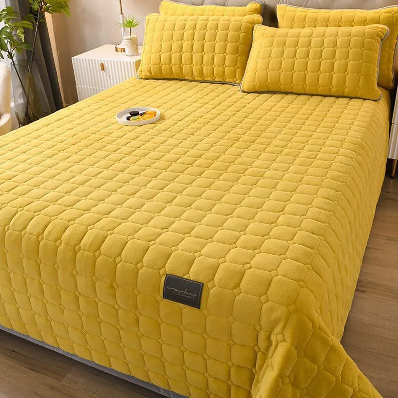寝具セットベッドにぬいぐるみベッドカバークイーンサイズのベッドカバー厚いキルティングマットレスカバープロテクターソファベッドスプレッドブランケットの格子縞230214