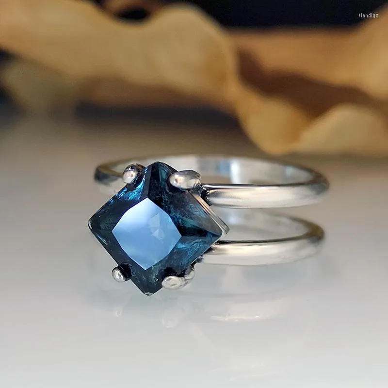 Anéis de casamento Double camada geometry marinho anel de pedra azul para mulheres no engajamento Party Acessórios de luxo Jóias de moda de aniversário