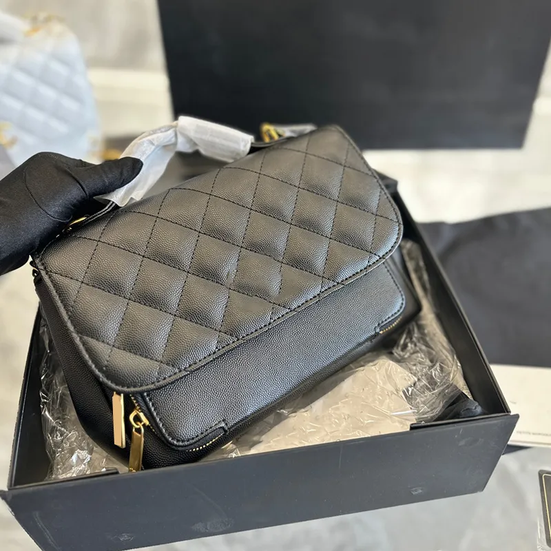 Womens Luxury Business Affinity Bags Caviar Leather Calfskin Top Handle Totes Messenger Preshenger للمصمم الأنيق والأنثوي 17 حقائب يد 26 سم