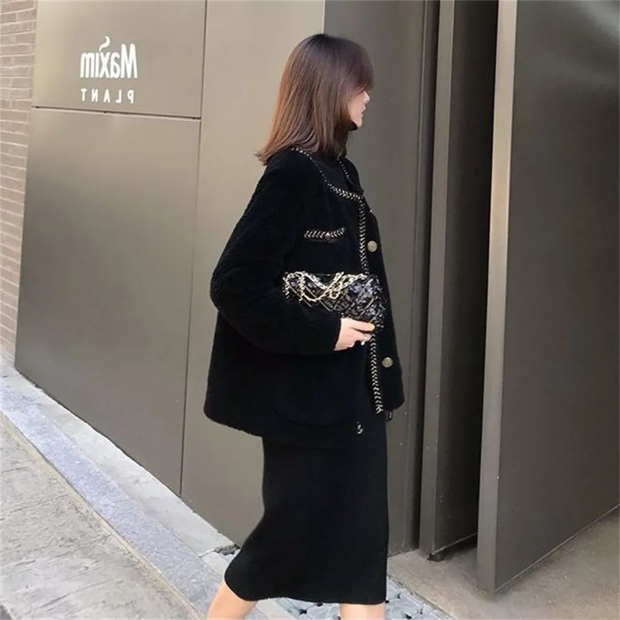 Korean Tweed Ladies Fleece Jackets Matalan With Lamb Patchwork, Elegant Long Sleeves, Single