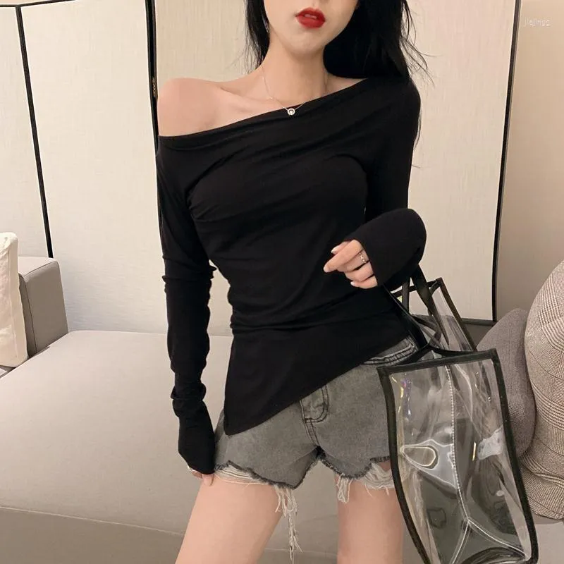 Women's T Shirts Black Sexy Slim Bottomed Blouse Women's Early Autumn Long Sleevet Shirt Diagonal T-shirt With Straight Neck Out