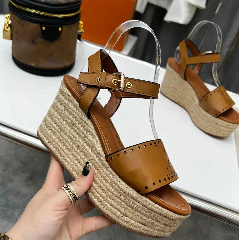 DesignerStarboard Keilsandalen Damen High Heel Espadrilles Natürliche Strohsandale Perforierte Sandale Kalbsleder Damensandalen Outdoor-Schuhe Mit Box