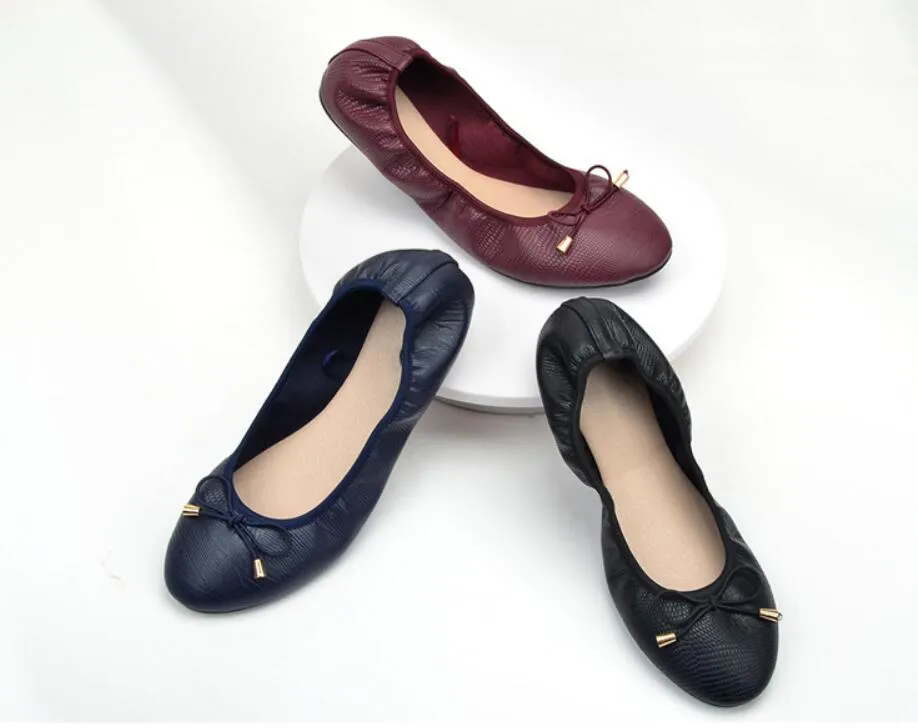 여자 신발 도매 봄과 가을 레저 얕은 입 여성의 부드러운 바닥 검은 색 레이디 신발