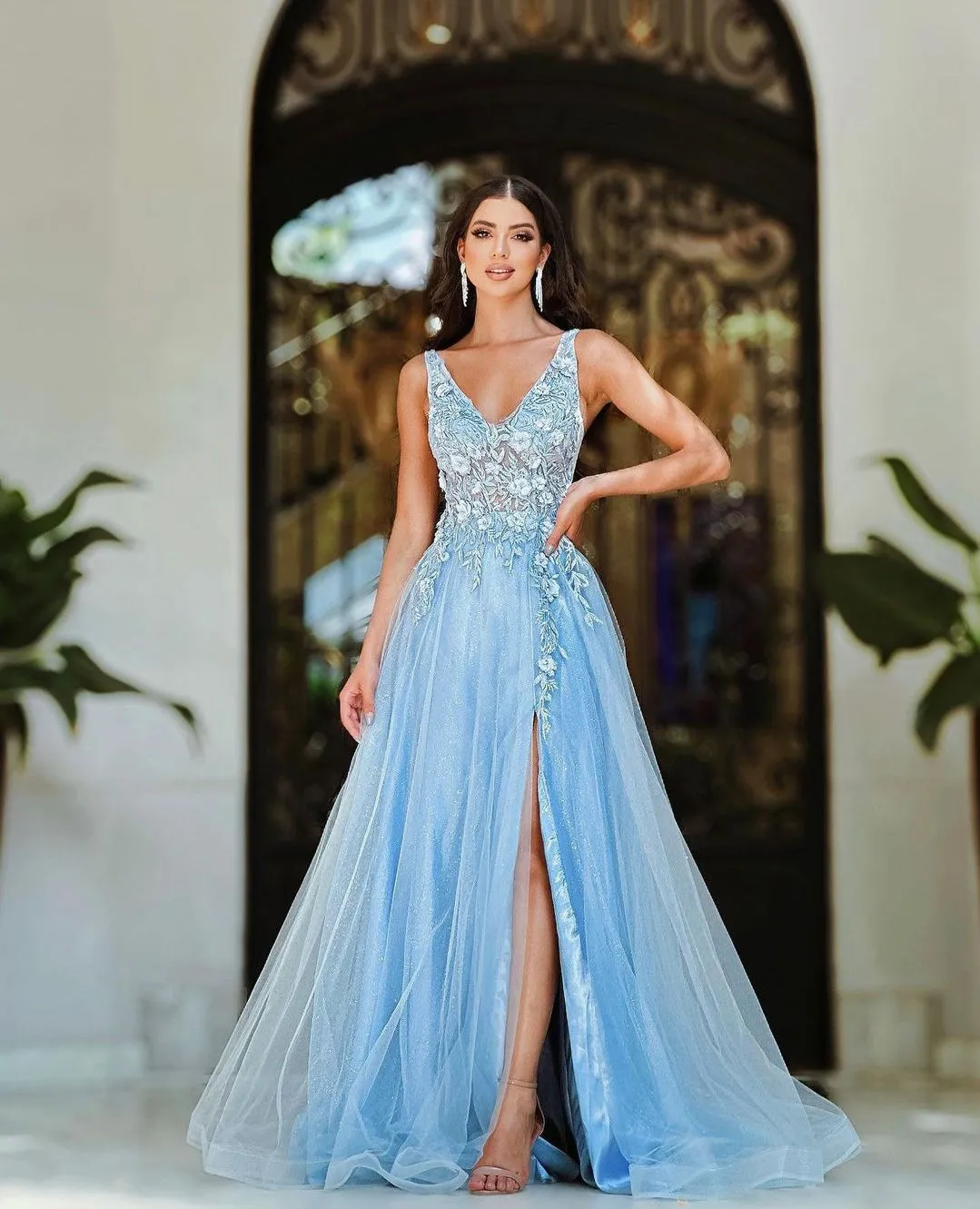 Blue A-line Prom Dresses Sleeveless V Neck Straps 3D Lace Appliques Sequins Beaded Hollow Floor Length Celebrity Side Slit Evening Dresses Plus Size Custom Made