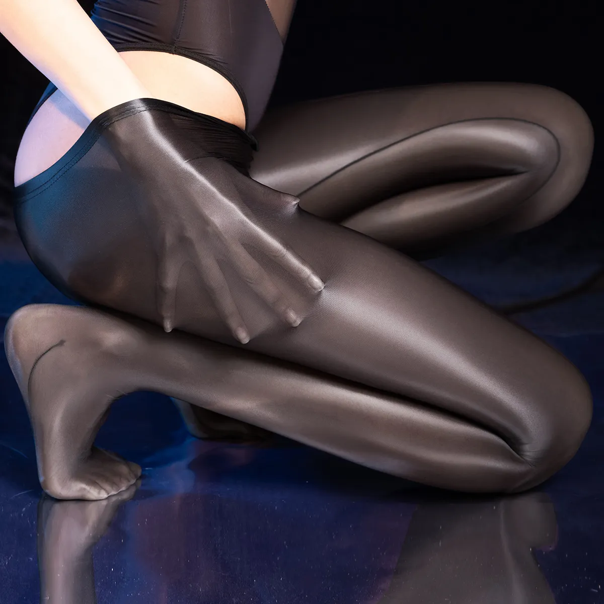 靴下靴下光沢のある女性のセクシーな薄いオープンクロッチパンストシャイニーグリッタータイツストッキングダンスDSクラブパーティープラスメディアスデミュージャー230215
