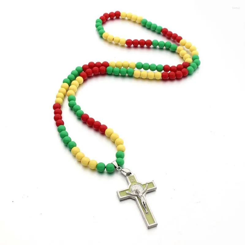 Hangende kettingen Komi religieuze katholieke acryl gekleurde ronde kralen ketting lumineuze kruis biddende sieraden collana r-365