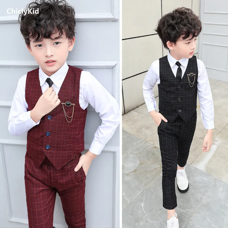 Good afternoon 😃 Rate this outfit guys 1-10👇🏼 🤔 | Mens fashion suits,  Mens pants fashion, Mens clothing styles