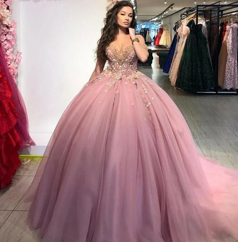 Prinsessan dammig rosa bollklänning quinceanera klänningar från axeln tyll söt prom klänning