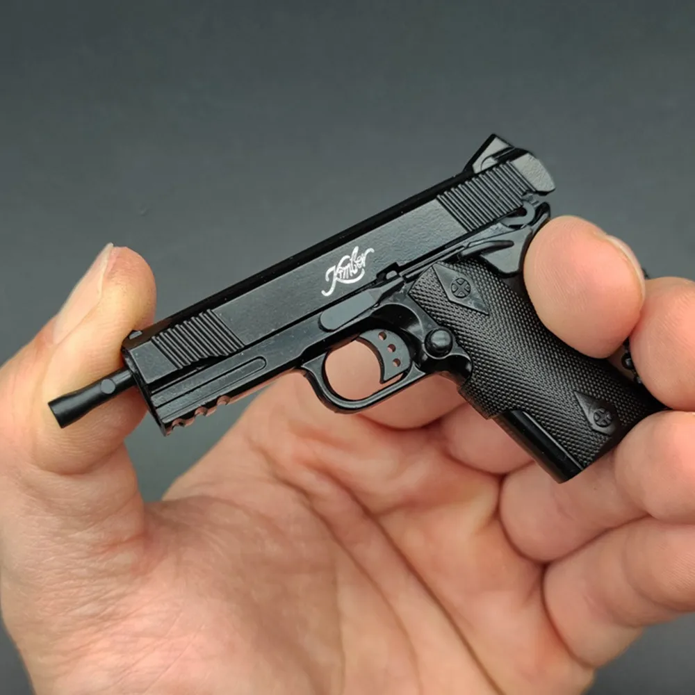 1911 Gun Black Color Metal Pistol Model Toys 1: 3 Avtagbar pistolnyckeltröjor Hantverk Pendant Kostym Props födelsedagspresenter 1641