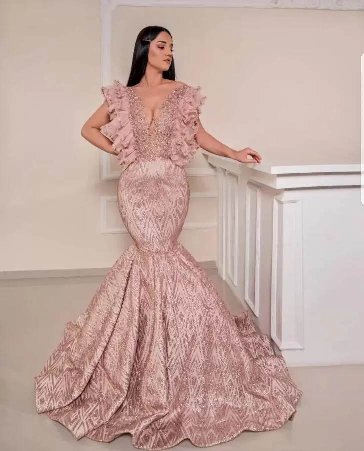 Arabski Aso Ebi Ebi Mermaid Sukienki 2023 Rose Gold Ruffles V-dół cekiny z koralikami sukni balowe abendkleid