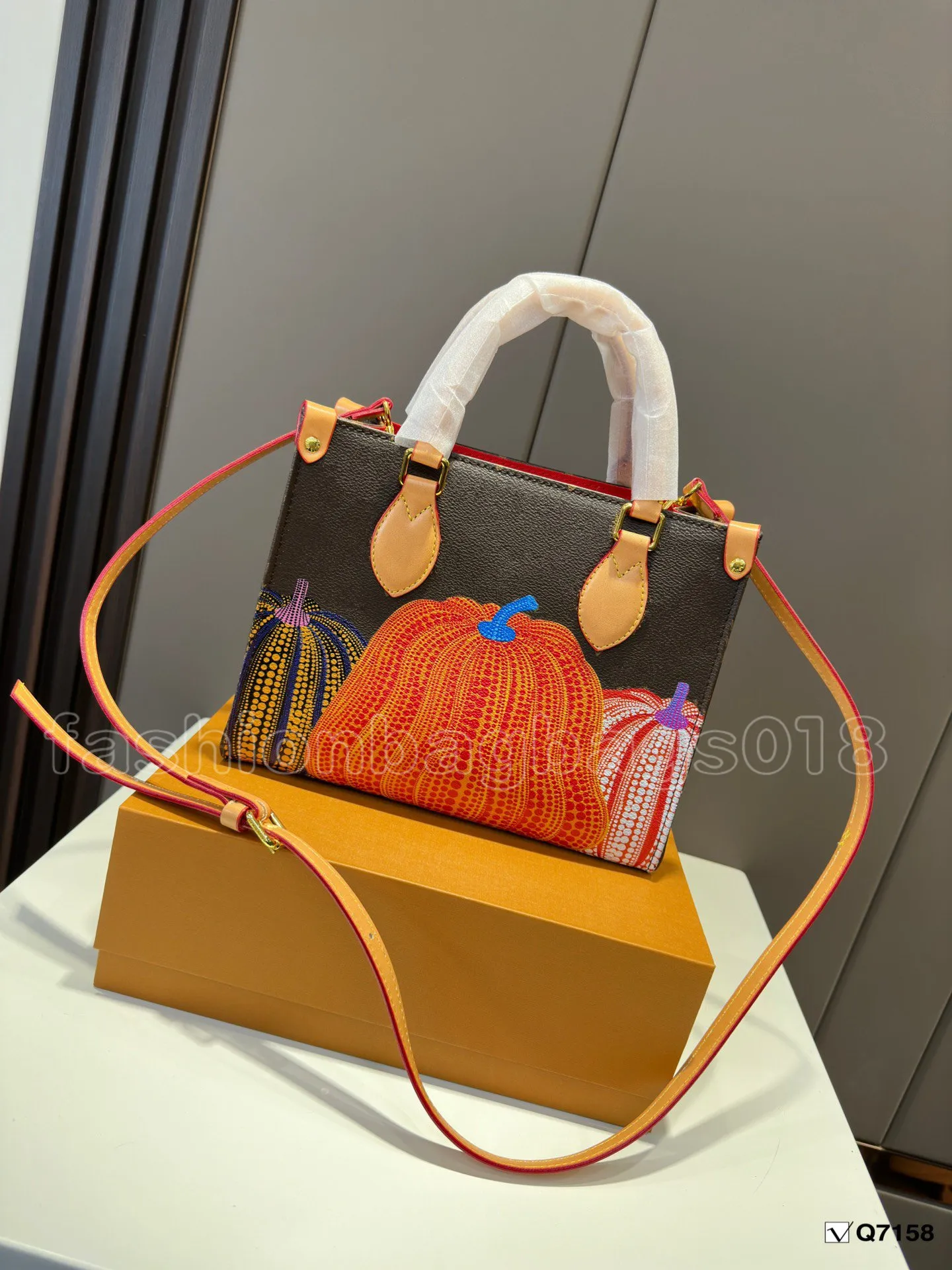 Onthego Monograms Borsa per pannolini Tote Mominside in pelle per mamma papà Borsa per pannolini a tracolla grande di lusso da viaggio per donna Borsa a tracolla firmata zucca Totes