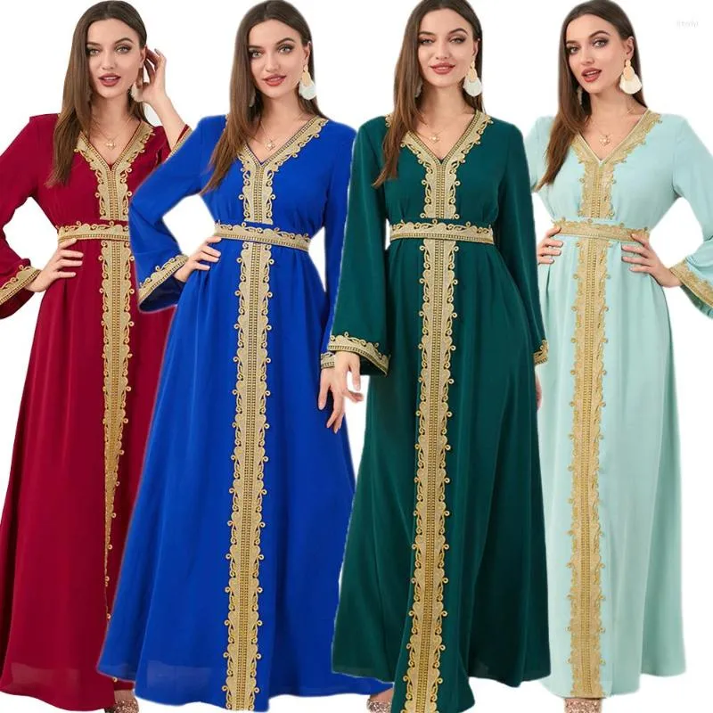 Etnische kleding Turkije Abaya borduurwerk moslimvrouwen lange jurk Arabia Midden-Oosten kaftan v-neck avondjurk islamitische kleding Marokkaans
