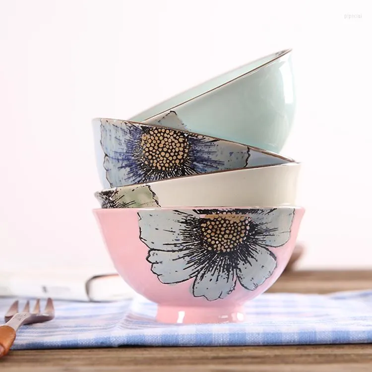 Miski marka Wysokiej jakości ceramiczne zastawa stołowa 4,25 cala ręcznie malowane kwiatowe 4PC ustawione pod szklanymi pojemnikami ryżu w chińskim stylu