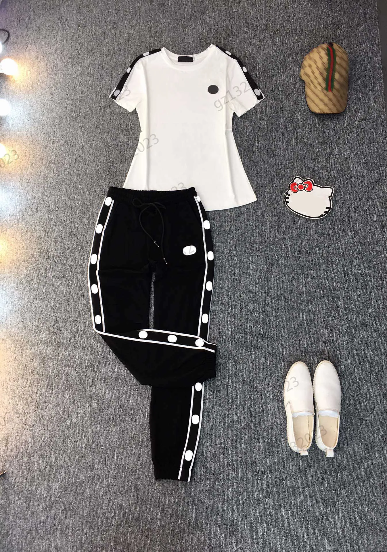 Summer Two Piece Pants Brand Logo Embroidery Simple Joker Short Sleeve T-shirt Side Letter Webbing Fashion Designer Pants 3 Colors Clothing Women