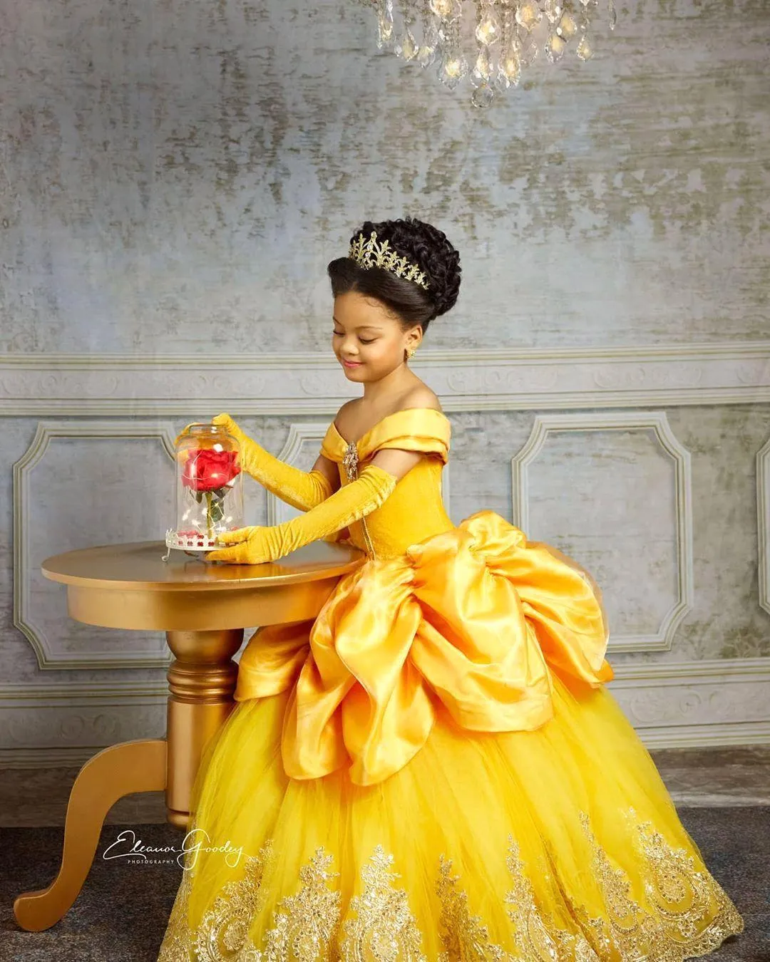 노란색 레이스 크리스탈 소녀의 대회 드레스 Bateau Balll 가운 작은 꽃 소녀 결혼식 저렴한 친교 대회 가운 BC1126258c