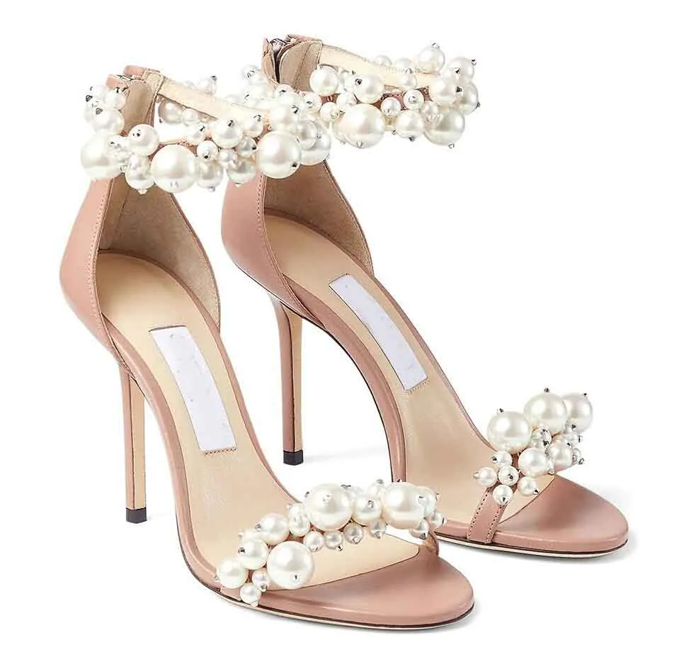 23s / s Robe de mariée nuptiale élégante chaussures sandales noires MAISEL Lady Pearls Strap de luxe Marques de luxe Summer High Talons Femmes Blanc Walking Shoe With Box, EU35-43