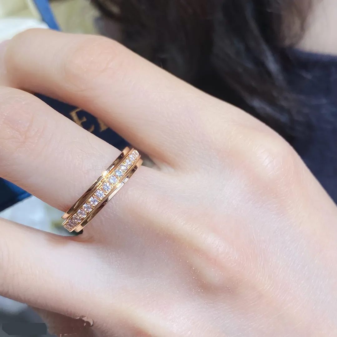Titanium Gold Diamond Band Ring for Women Anniversary Engagement Wedding Party 2024 Fashion Jewelry
