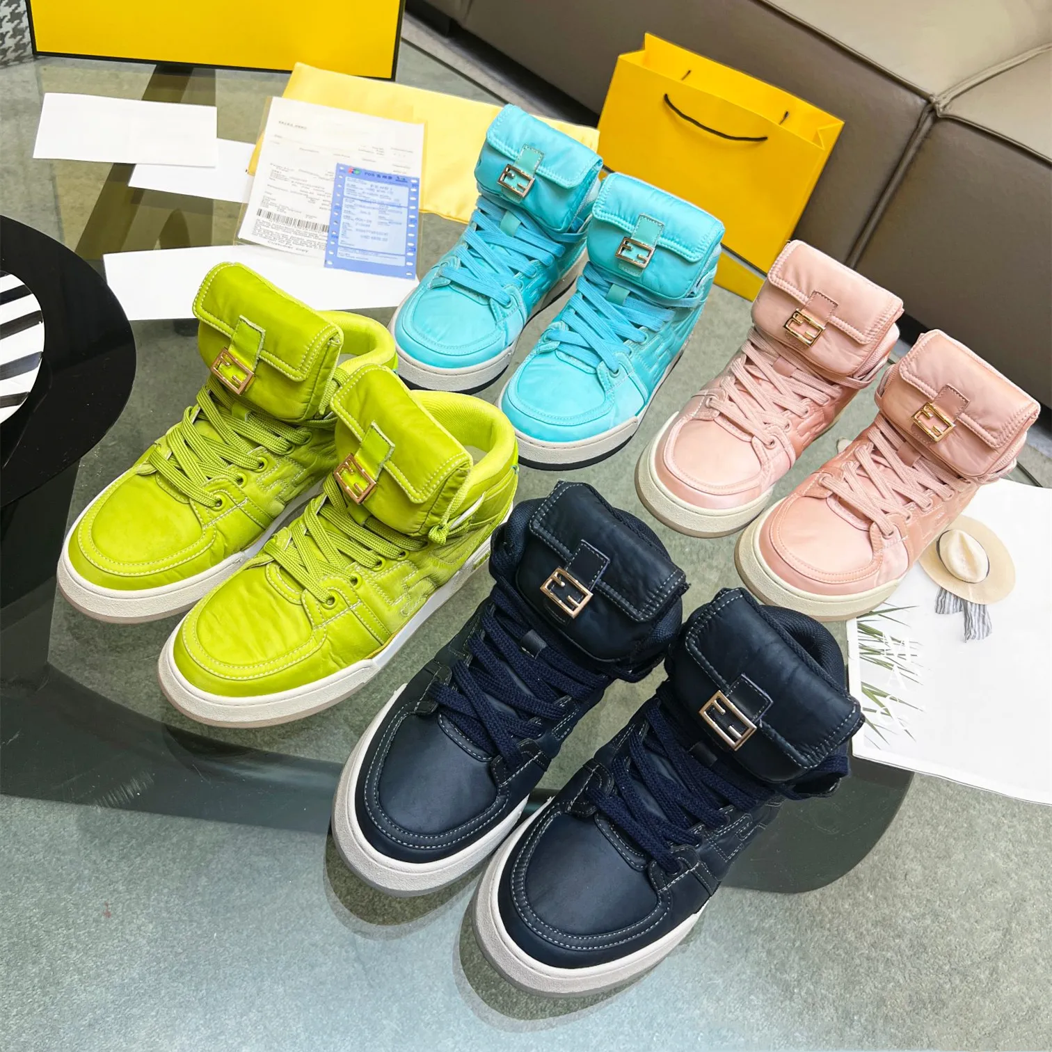 Tasarımcı Erkek Fendy Baguette Sıradan Ayakkabı Moda Düz Platform Kadın Sneaker Cep Süet Düşük Üst Lüks Kauçuk taban Küçük Canavar Büyük Gözler Kapsül Ayakkabı