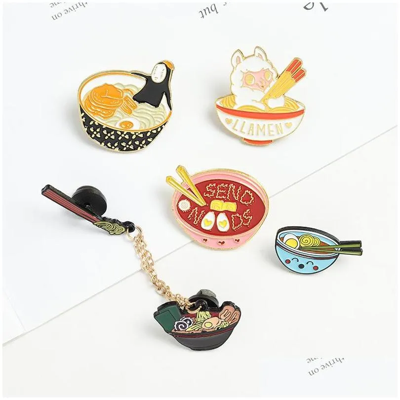 Accessori Cartoon Ramen Noodles Llamen Pin Cute No Face Womens Smalto Pins Bag Badge Spille Abbigliamento Etichetta Drop Delivery Baby Ki Dhc2Y