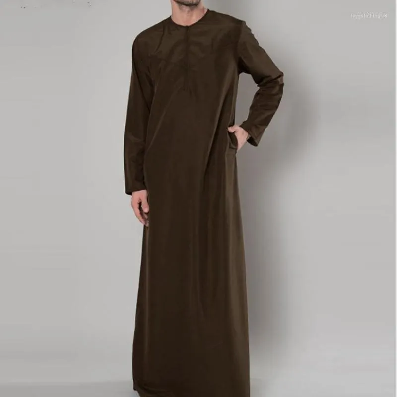 Abbigliamento etnico Jubba Thobe Moda musulmana Pakistan Islam Abito arabo saudita Uomo Medio Oriente Dubai Malesia Camicia lunga da uomo