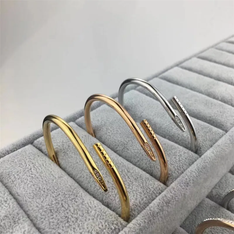 Prego Pulseira Homens Designer Diamante Para Mulheres Moda Bangle Titanium Aço Luxo Jóias Liga Banhado A Ouro Nunca Fade Não Alérgico Presente de Aniversário R5WN 4T3E