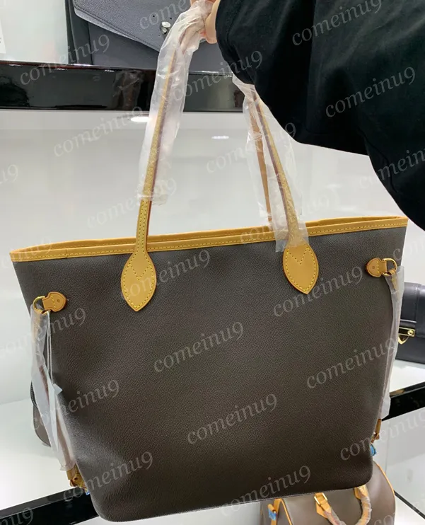 Moda Bolsa de compras para mujeres grandes con pequeños bolsos de diseño de cuero de óxido de embrague Bolsos de cuero de cuero genuino Bolsos de hombro Iniciales Precio al por mayor