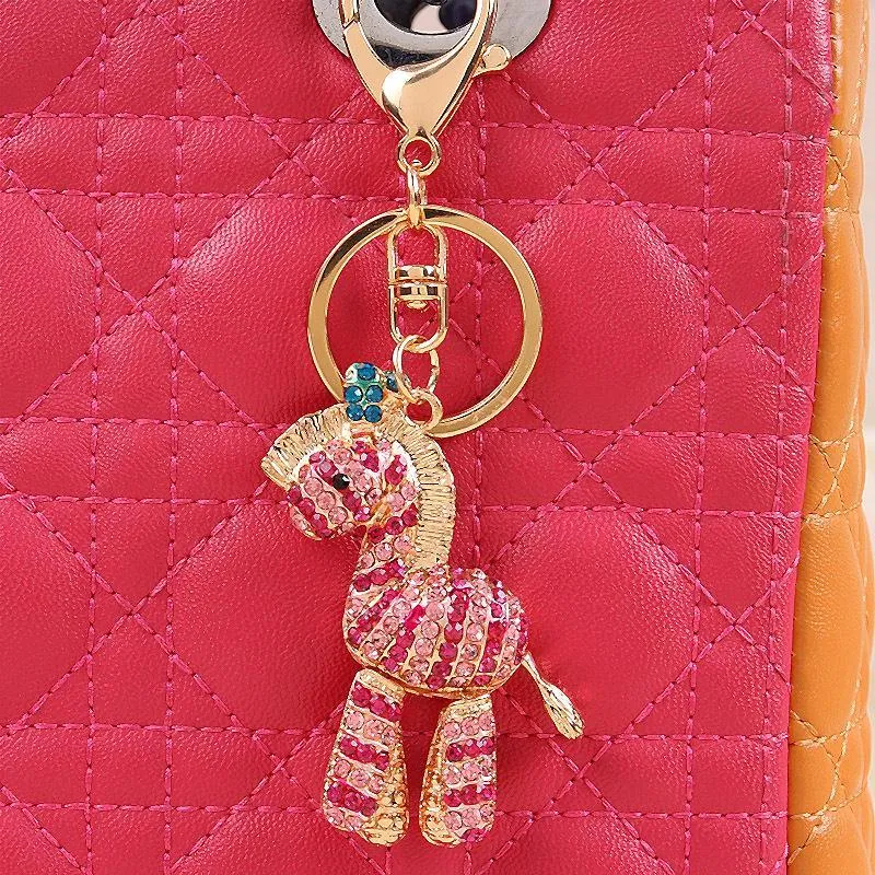 Keychains Novelty Creative Rhinestone Animal Trojan Keychain Fashion Car Key Chain Charm Women Bag Decoration Holder Jewelry Gift R190
