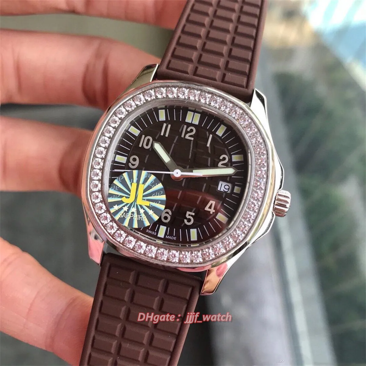 JL Watch 5067a Buitenringset 46 Diamanten 35.6*7,7 mm Ronde Octagonal Shell Quartz Cal.e 23-250 S C Core Pearl Pink Achtergrond