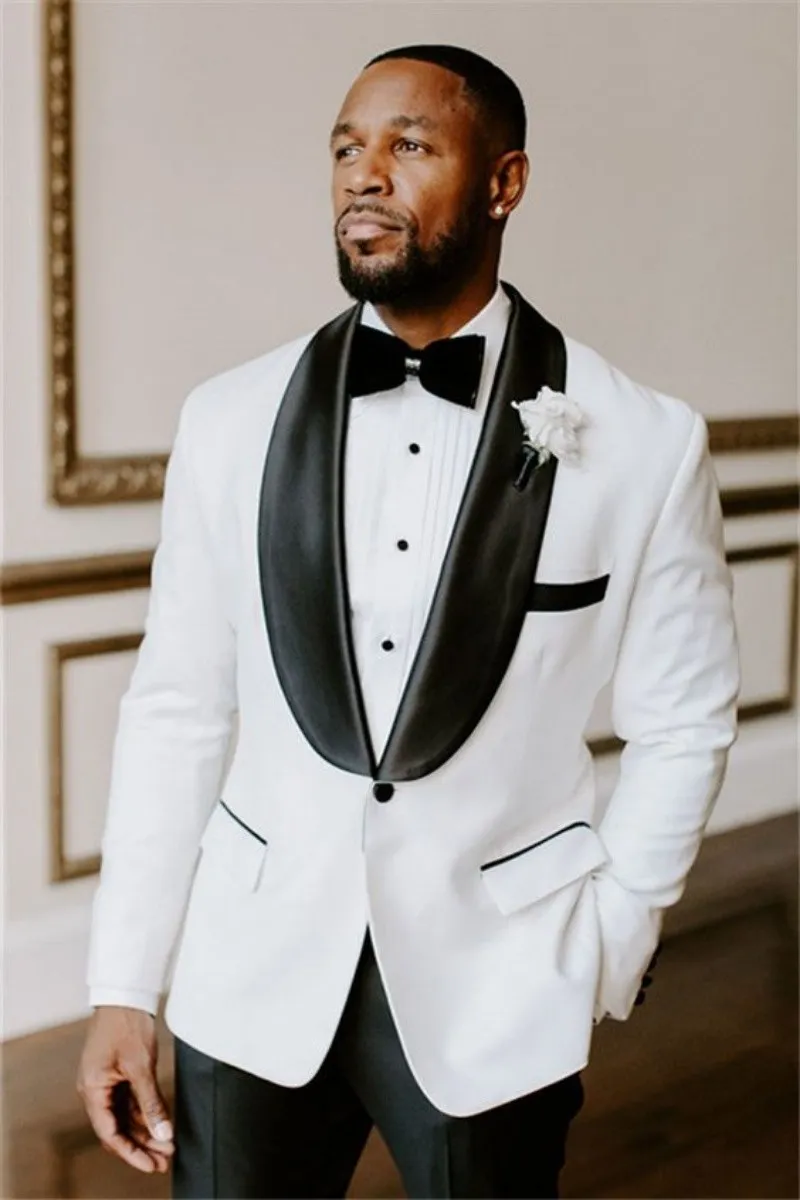 Tuxedos de casamento branco bonitos para o noivo 2023 cetim duas pe￧as cal￧a e casaco para homens convidados de casamento roupas roupas sul -africanas do homem da noite