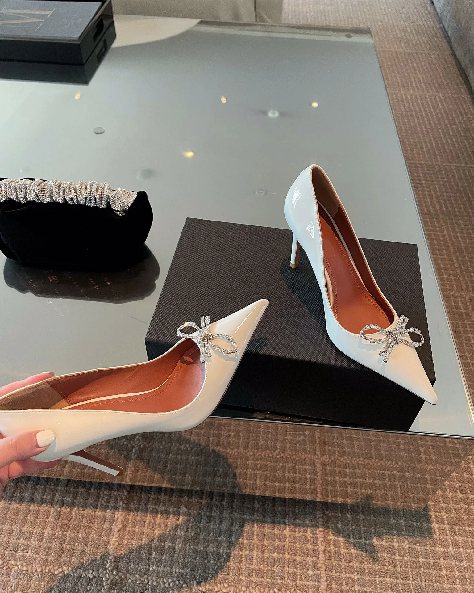 Women Shine Crystal Bowtie Dress Shoes Bow High Cheels with Butterfly Toxed Wedding Designers Pumps Sandals حذاء جلدي أصلي بحجم مربع 35-40