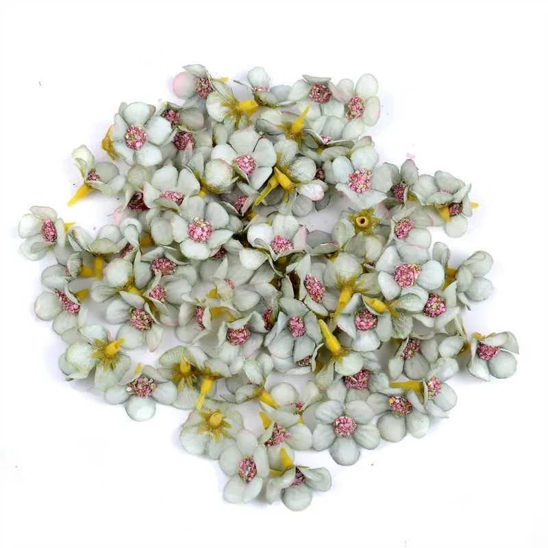 Decoratieve Bloemen Kransen 50 stuks 2 cm Veelkleurige Mini Zijde Kunstmatige Daisy Bloemhoofd Voor Kroon Bruiloft Garland Decoratie Handgemaakte DIY Scrapbooking Ambachtelijke