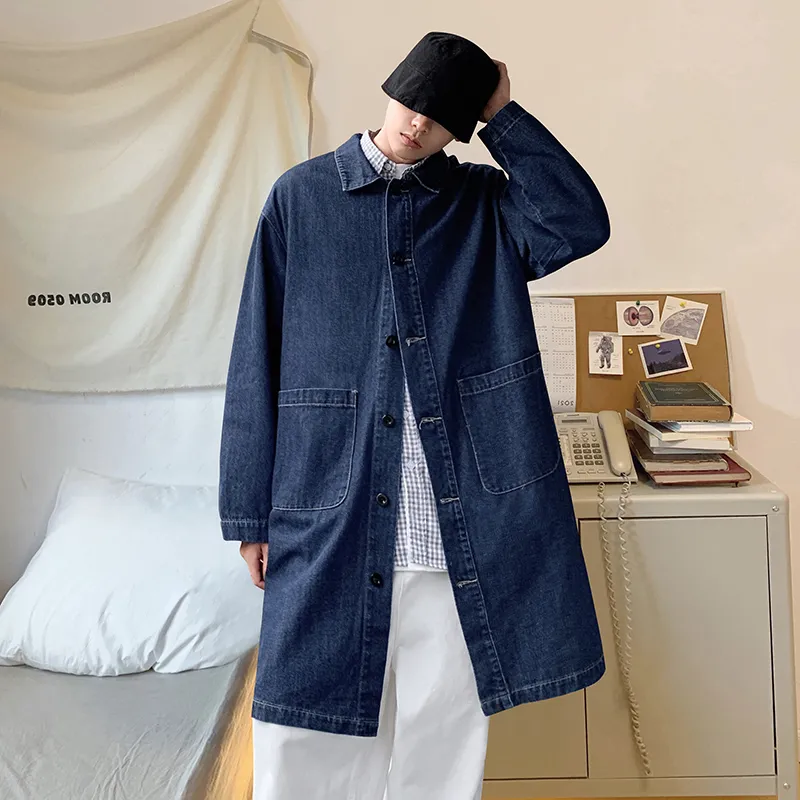 Casual Män Lång Denim Trench Coats Jacka Enkelknäppta fickor Vindjacka Herr Lös Plus Size Blå Jeansjacka Höstmode