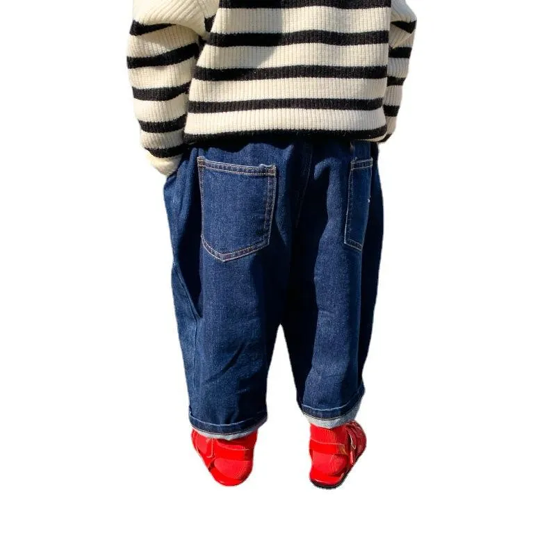 Jeans Spring Kids Pants Korean Fashion Loose and bekväma avslappnade pojkar flare Toddlersjeans