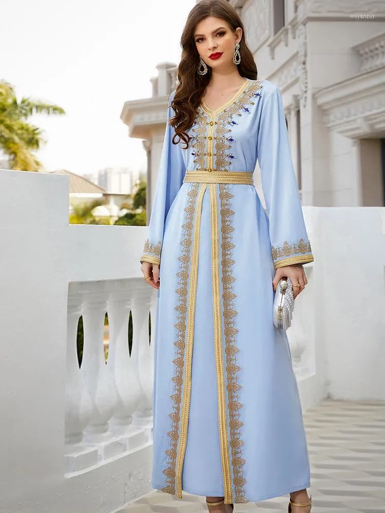 Autumn Muslim Womens Lace Up Abaya Dress With Elegant Blue Diamond Necklace Moroccan Kaftan For Islamic Jubah And Djellab In India Ethnic Style From Wuyanzus 40.12 DHgate.Com