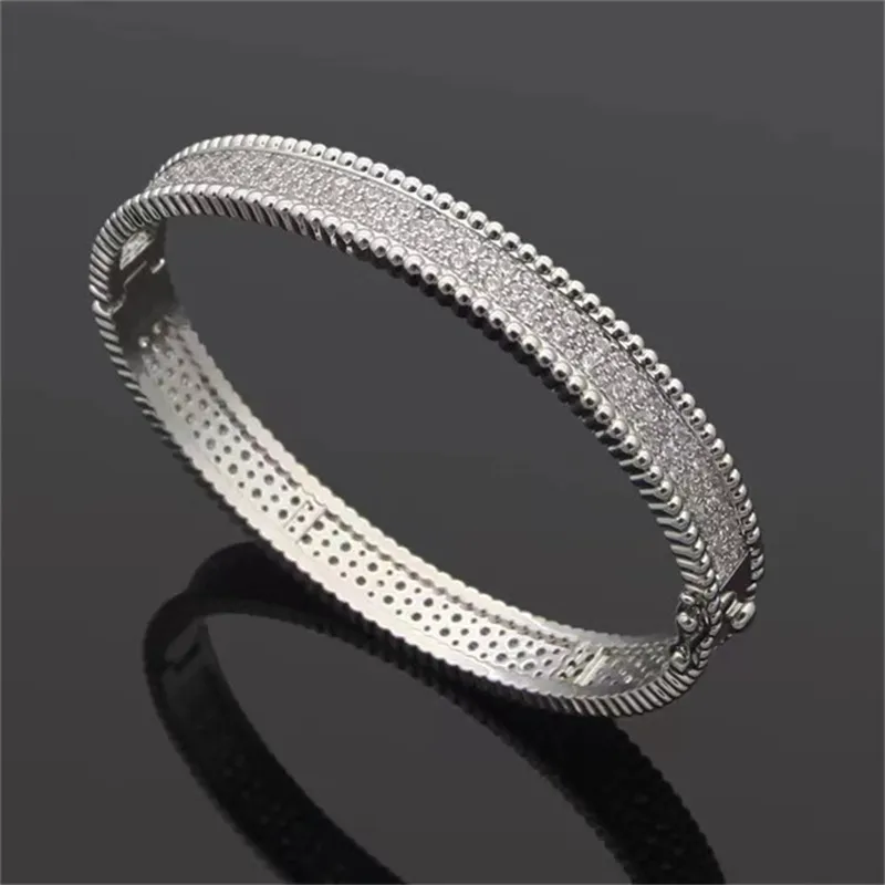 Diamond bracelet designer for women friend cuff bangles charms accessoriesl in hands wholesale luxurious stainless stee jewelry birthday gifts