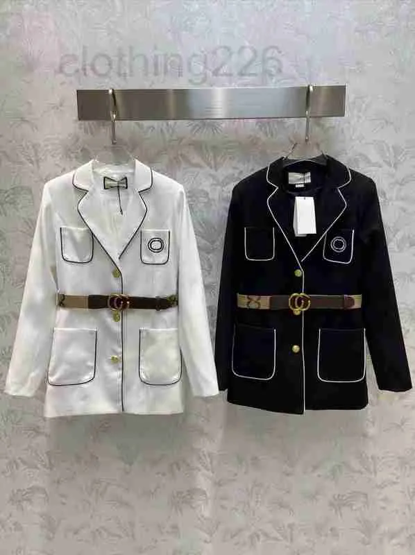 Designer 2023 Mode Femmes Blazers Simple Poitrine Manteaux Vestes Poche Long Costume Manteau Avec Lettre Ceinture Dame Revers Manches Veste Outwear CVNQ