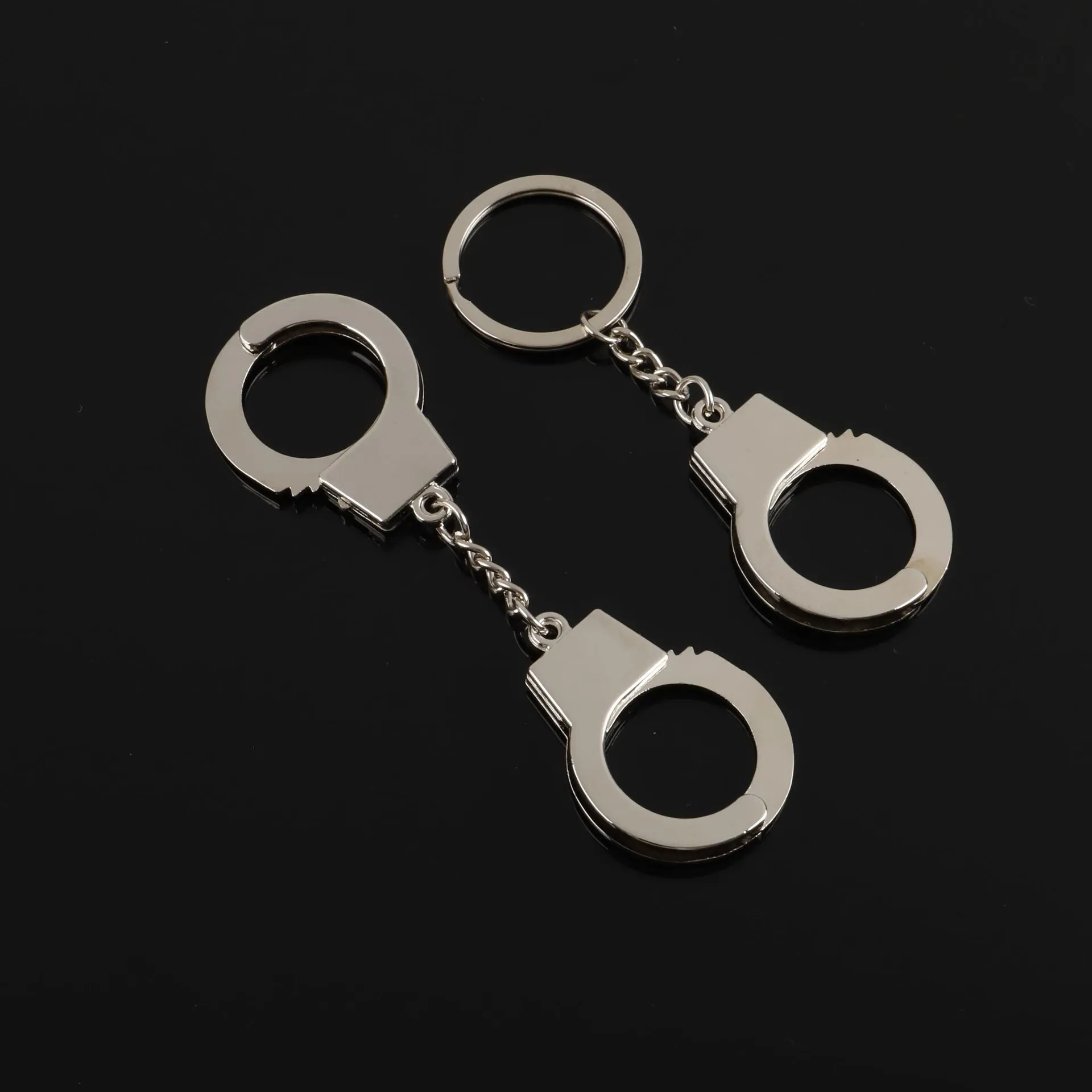 Gesimuleerde handboeien metalen sleutelhanger Persoonlijkheid Simulatie Advertentie Auto Taille Keyring Chain Hange accessoires