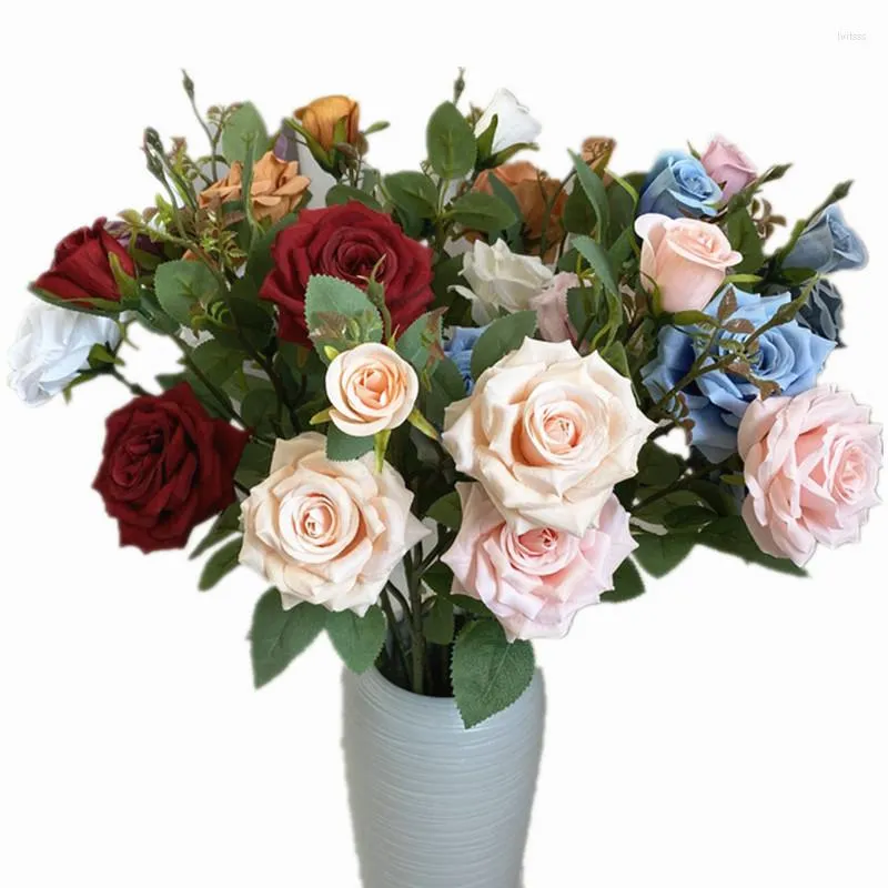 Decoratieve bloemen één kunstmatige rozenbloemtak 3 hoofden zijden rosa fluer stengel voor bruiloft centerpieces bloemen arrangement