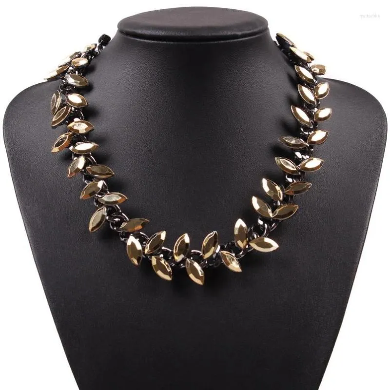 Ketten 2023 Neueste Modell Mode Marke Design Schwarz Kette Bib Halskette Choker Für Frauen Legierung Perle Metall Schmuck