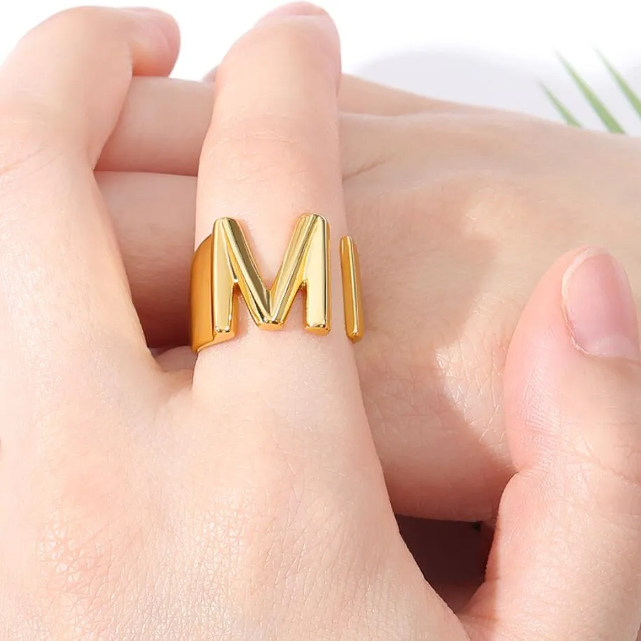 Chunky Wide Hollow A-Z 26 Letter Rings Guldf￤rger Metal Justerbar ￶ppningsring Initialer Namn Alfabet Kvinnliga Fashion-smycken