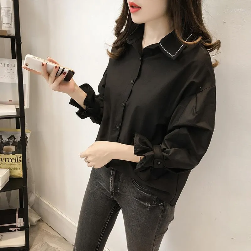 Damskie bluzki damskie trend sprężyny odzieżowej 2023 Koreański styl duży rozmiar i koszule bezczelne, luźne koszulę z rękawami