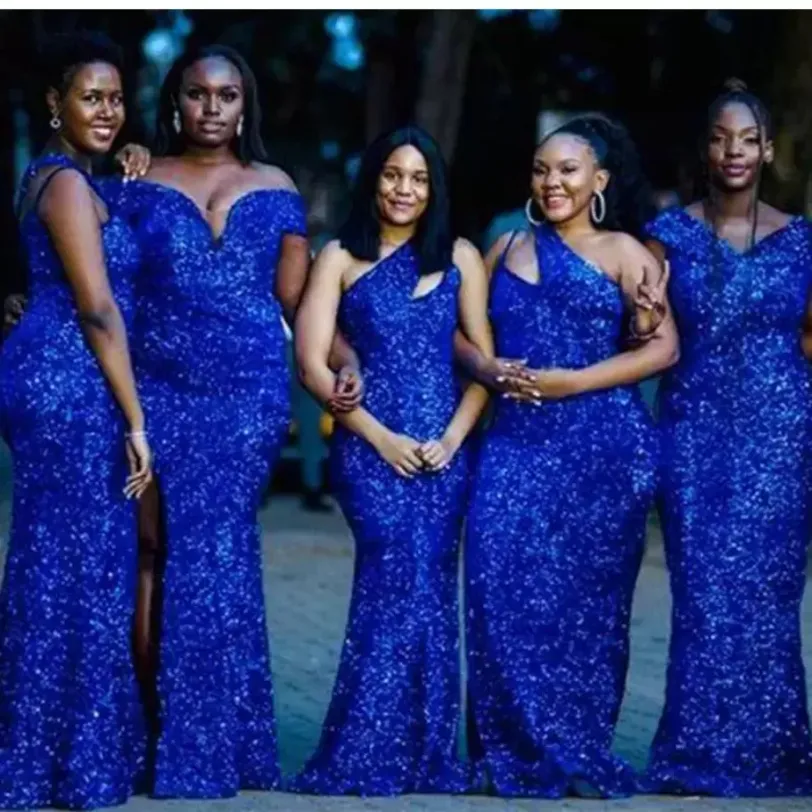 Bleu Royal Paillettes Robes De Demoiselle D'honneur 2023 Sirène Étage Longueur Paillettes Une Épaule Sur Mesure Plus La Taille Demoiselle D'honneur Robe Pays