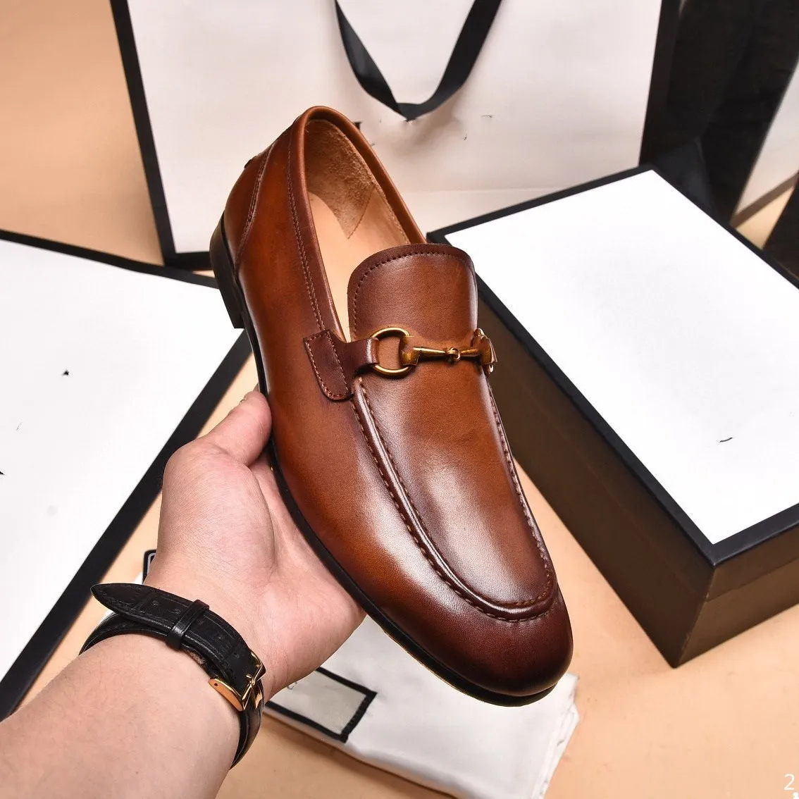 Новые мужские роскошные свадебные туфли без шнуровки с ремешком и пряжкой, дизайнерские туфли в итальянском стиле, повседневные деловые туфли из натуральной кожи с острым носком