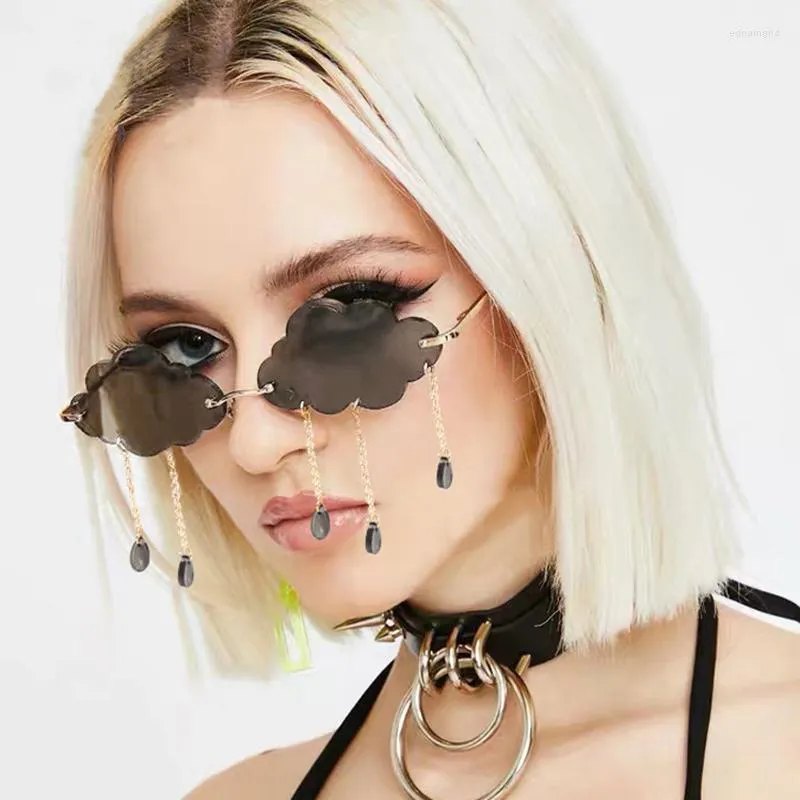 Okulary przeciwsłoneczne steampunk Tassel Chmury Kobiety designerskie okulary przeciwsłoneczne żeńskie metalowe krawędzi czarne lustro fajne vintage Oculos