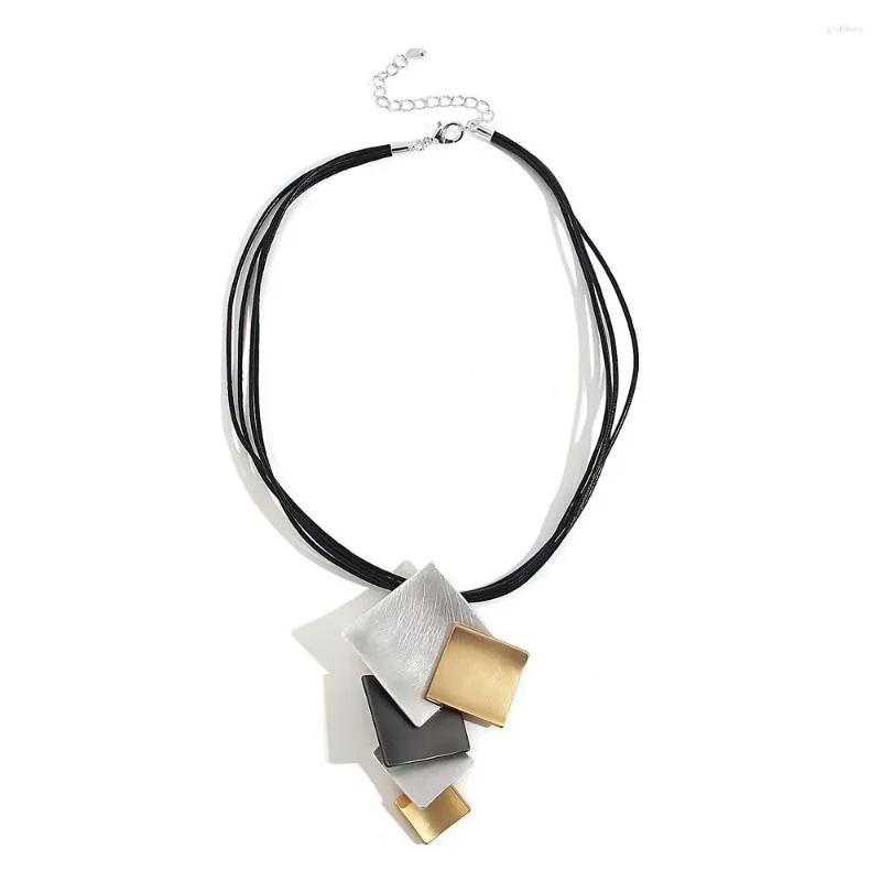 Pendant Necklaces ALLYES Irregular Geometric Multilayer Square Necklace For Women Fashion Punk Black Leather Choker Charm Jewelry