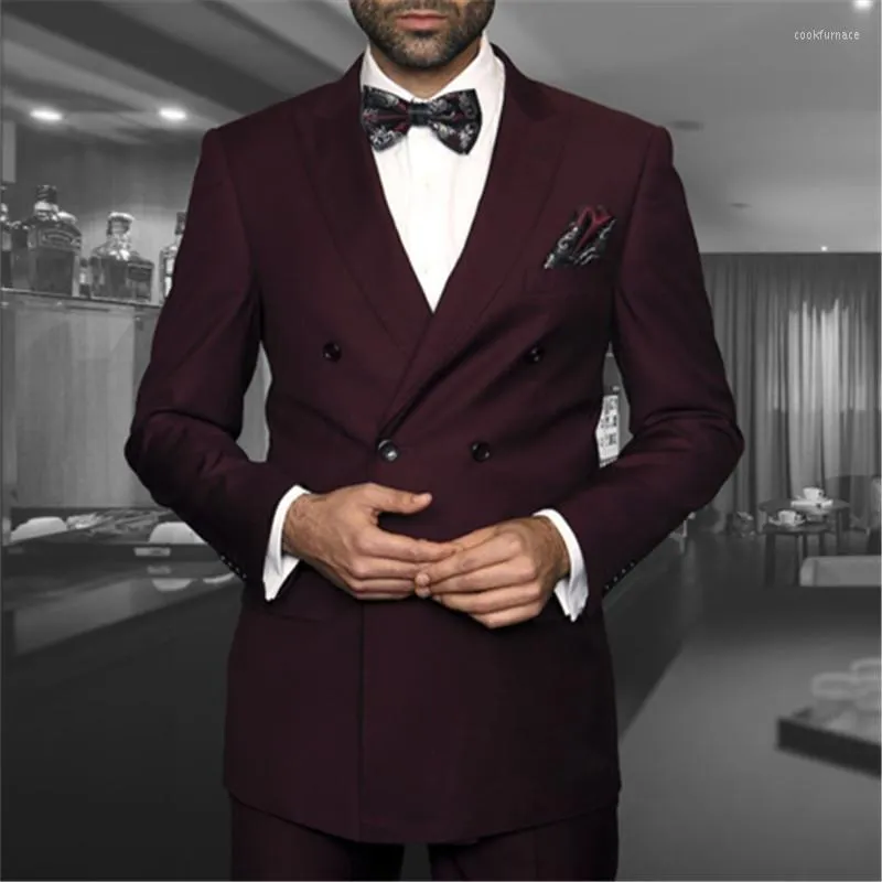 Męskie garnitury Burgundowe podwójnie piersi męskie garnitur na ślub 2 sztuki (krawat spodni kurtki) Modna fit Fit Custom Masculino Blazer